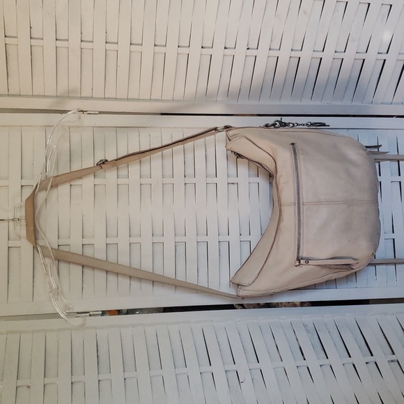 Lucky Brand light beige leather shoulder/ crossbody adjustable strap bag - Picture 7 of 9